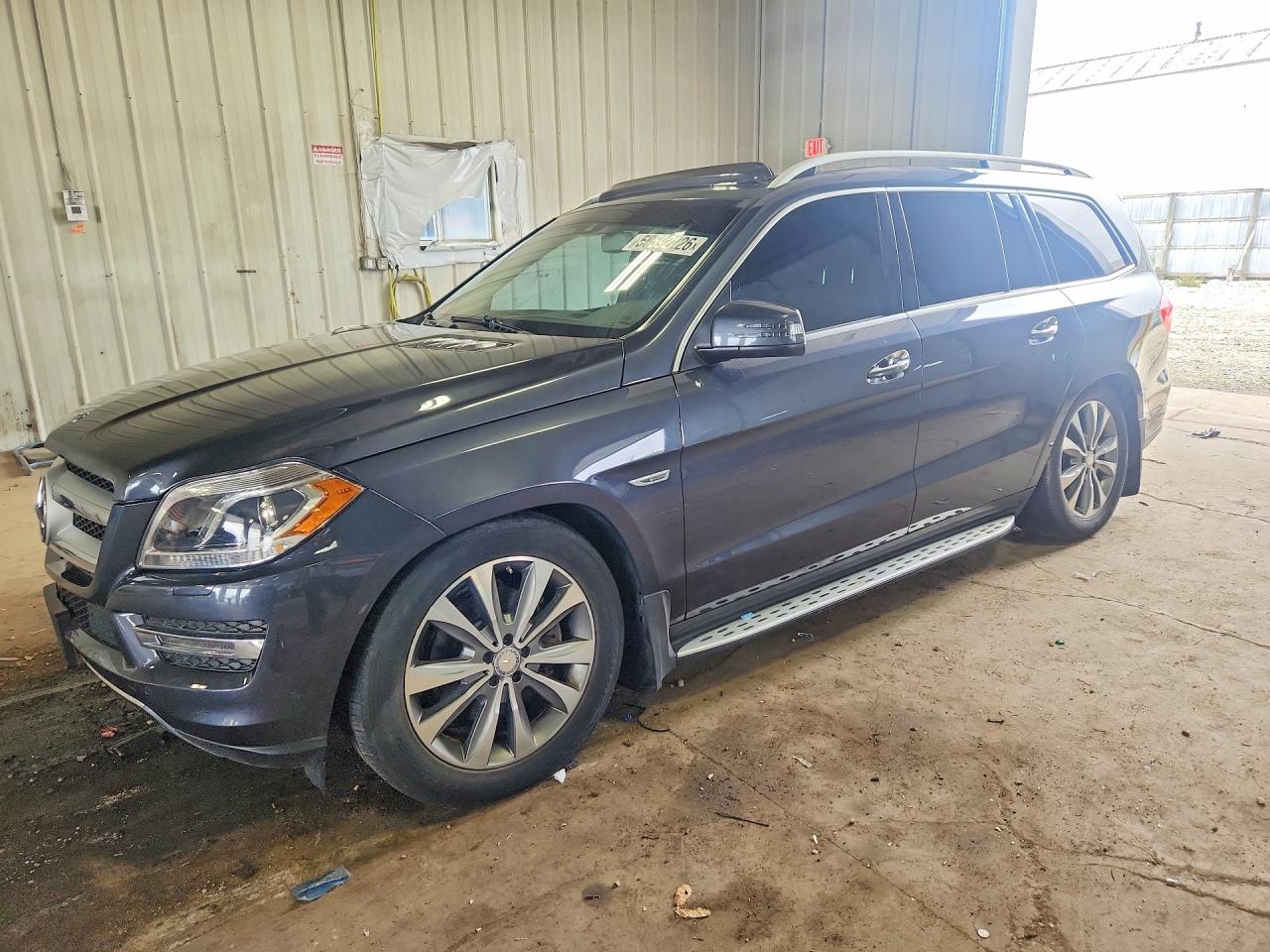4JGDF6EE9GA712076 · 2016 MERCEDES-BENZ GL