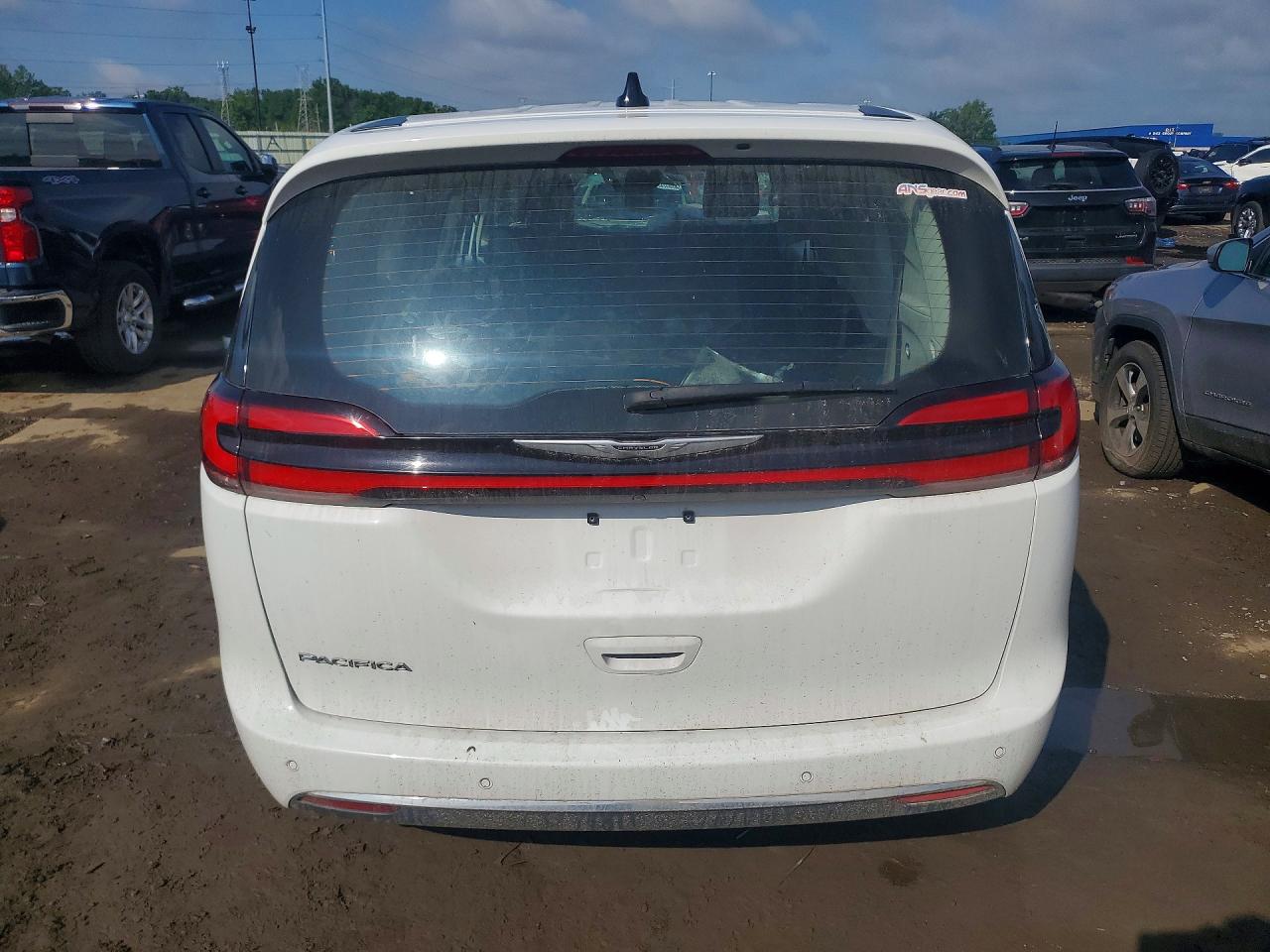2C4RC1BG0RR145525 · 2024 CHRYSLER PACIFICA · 6/13