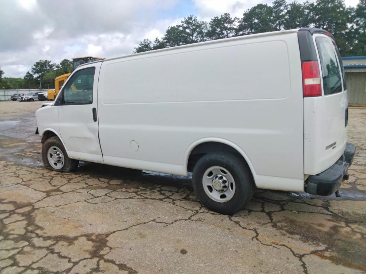 1GCWGFBA8D1113791 · 2013 CHEVROLET EXPRESS G2500 · 2/12