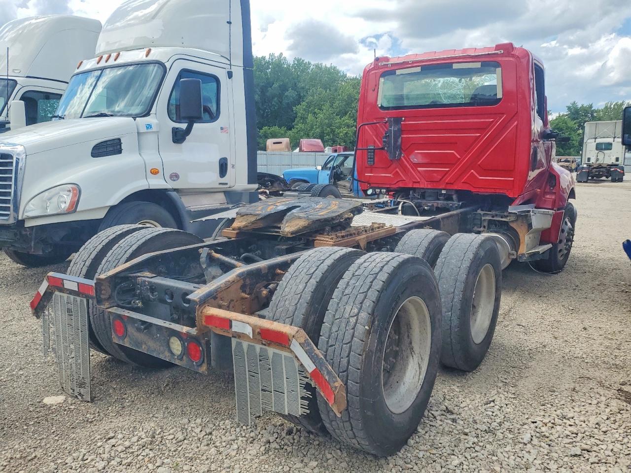 3HSDZAPR7JN631085 · 2018 INTERNATIONAL LT625 · 4/10