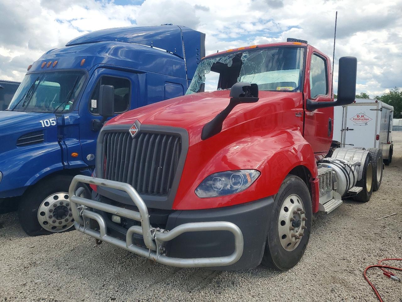 3HSDZAPR7JN631085 · 2018 INTERNATIONAL LT625 · 2/10