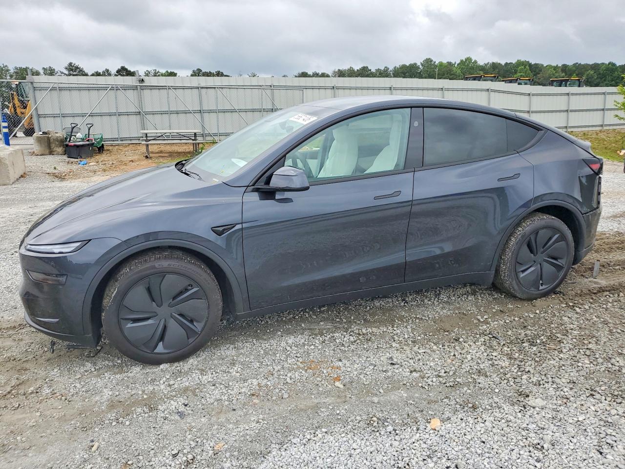 2026 TESLA MODEL Y