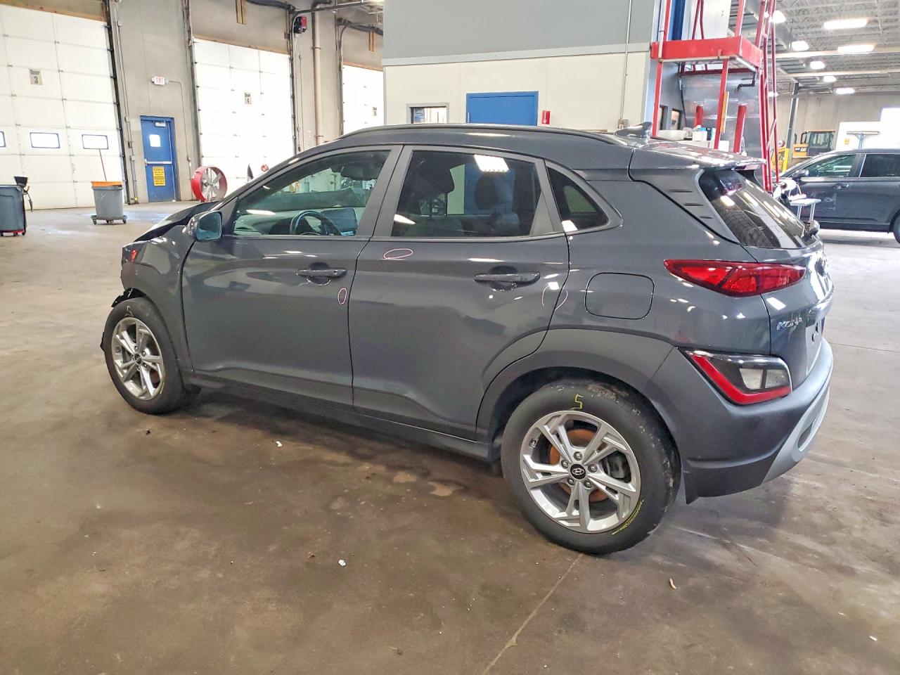 KM8K3CABXPU050792 · 2023 HYUNDAI KONA · 2/13