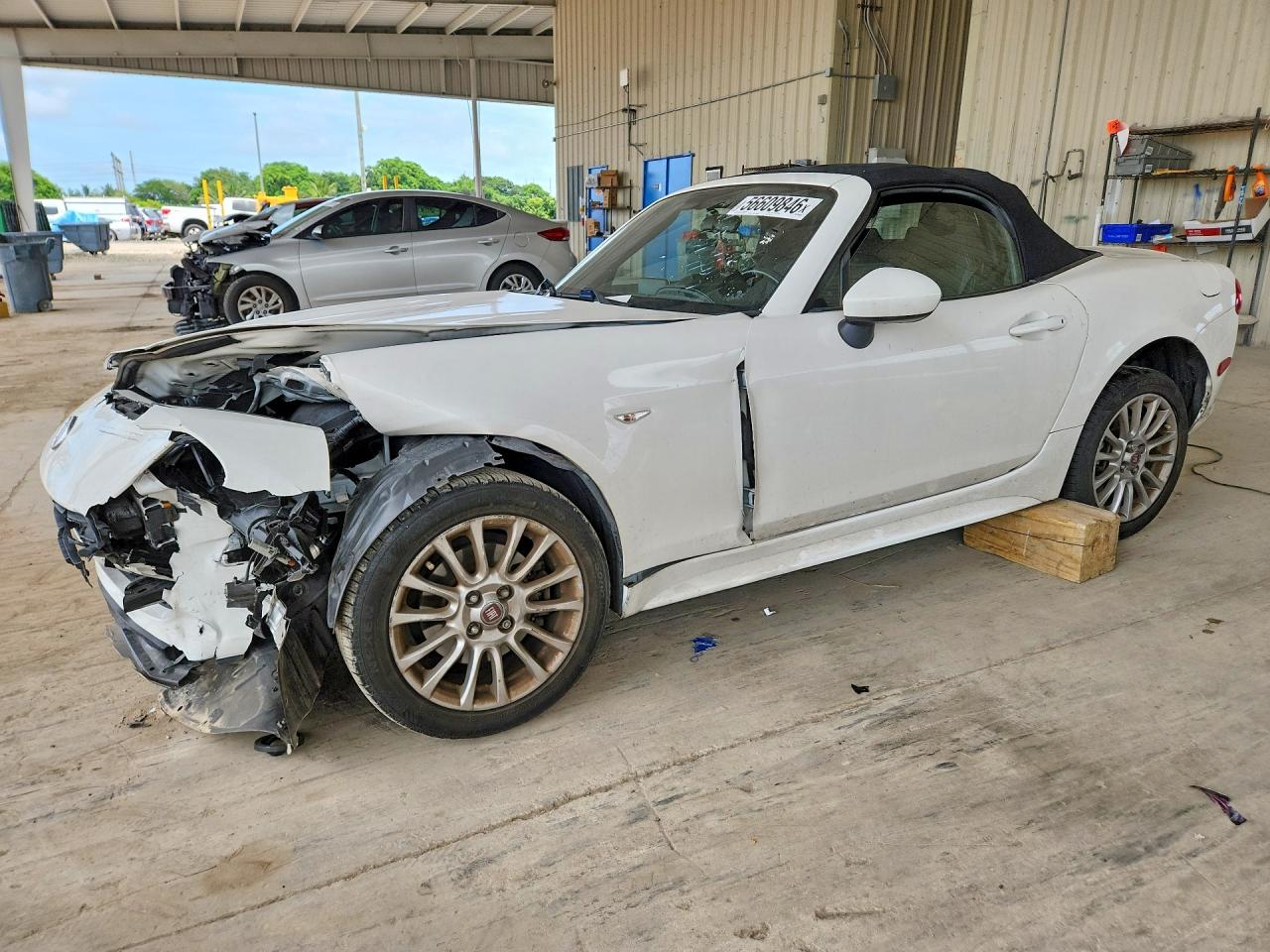 JC1NFAEK9K0142870 · 2019 FIAT 124 SPIDER