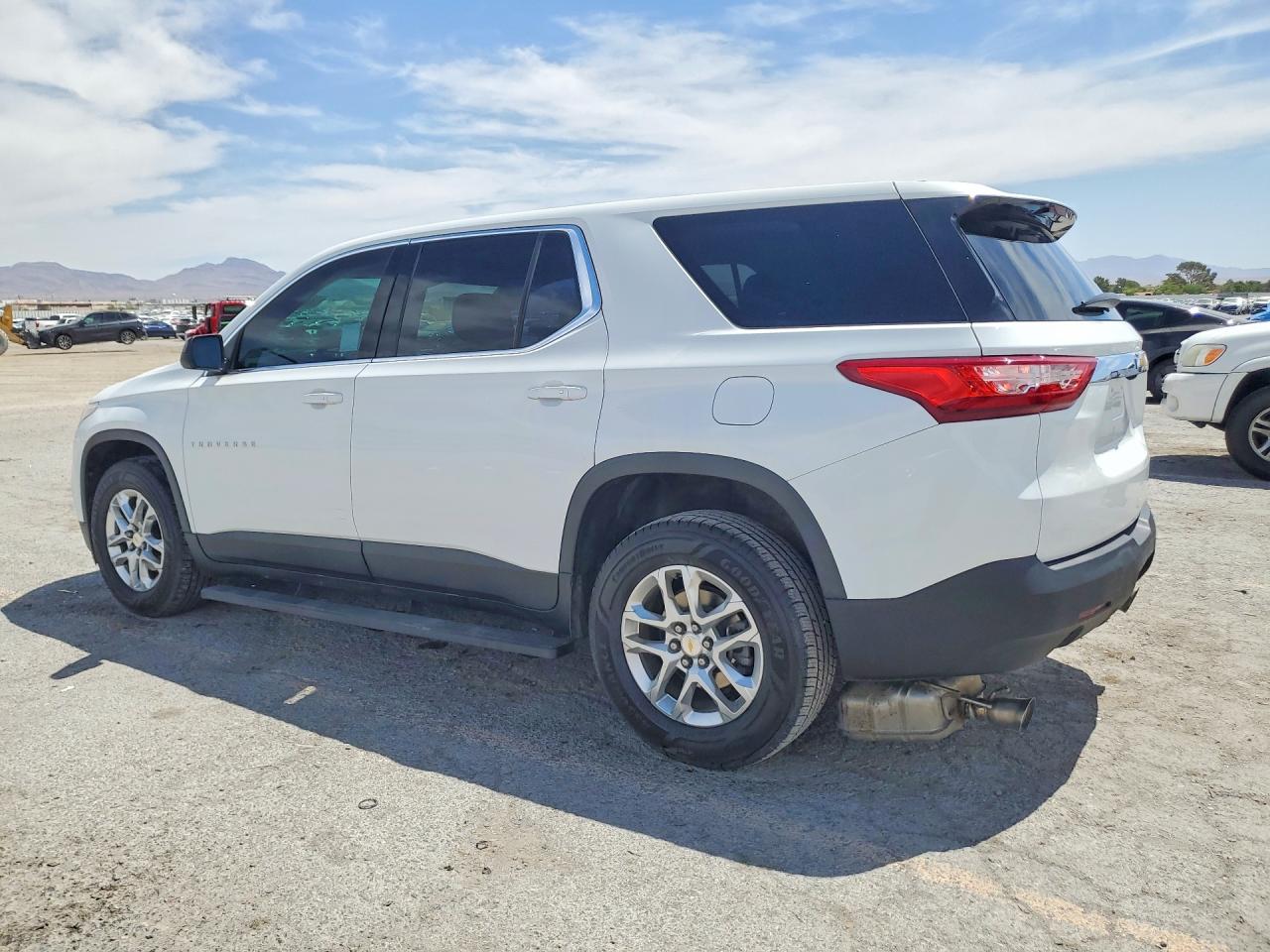 1GNERFKW0MJ228023 · 2021 CHEVROLET TRAVERSE · 2/13