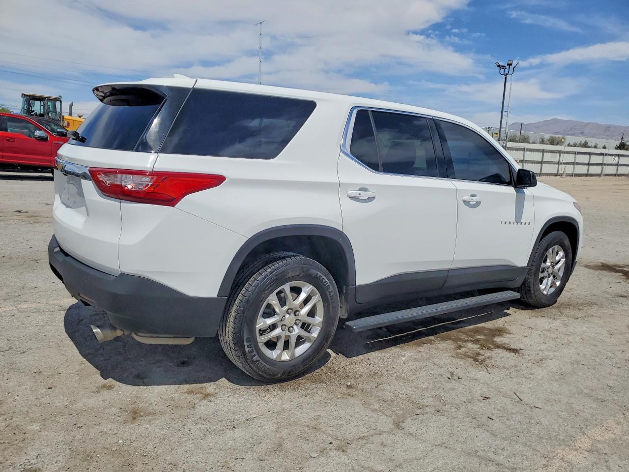 1GNERFKW0MJ228023 · 2021 CHEVROLET TRAVERSE · 3/13
