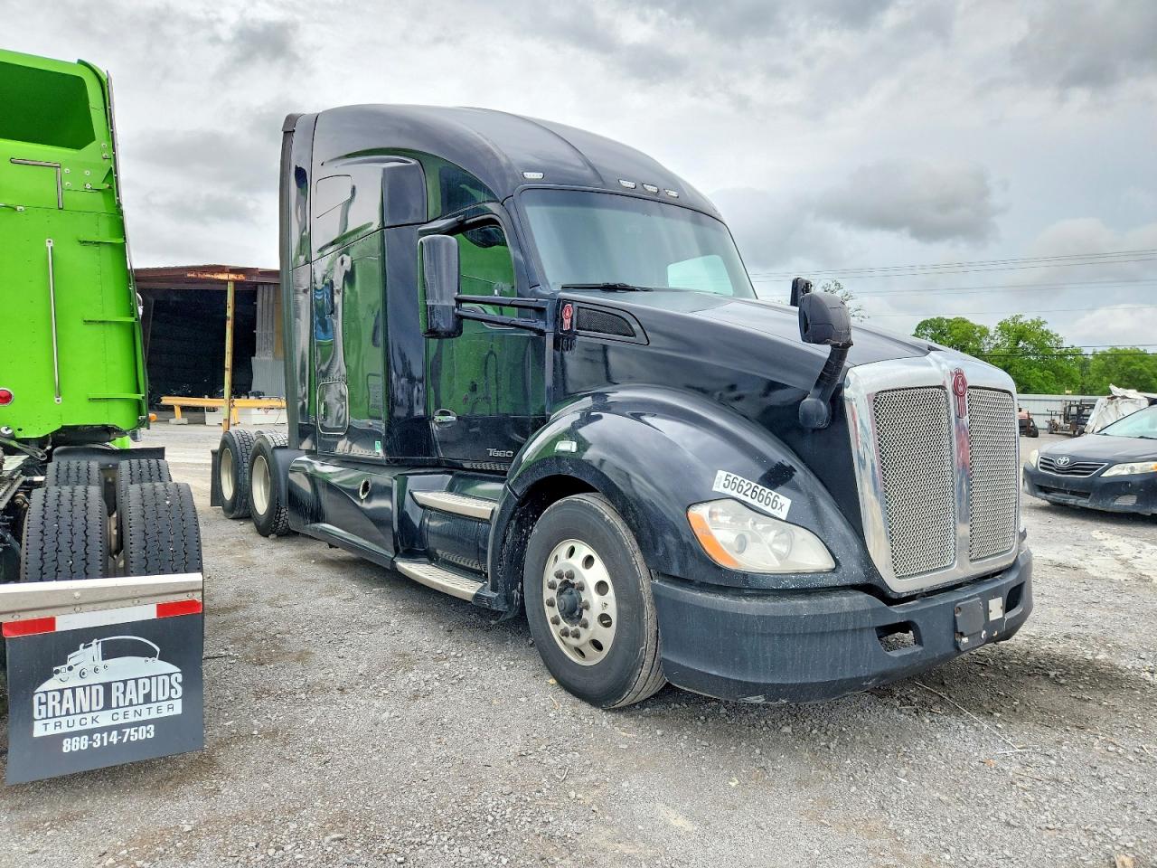 1XKYD49X4JJ182400 · 2018 KENWORTH CONSTRUCTION