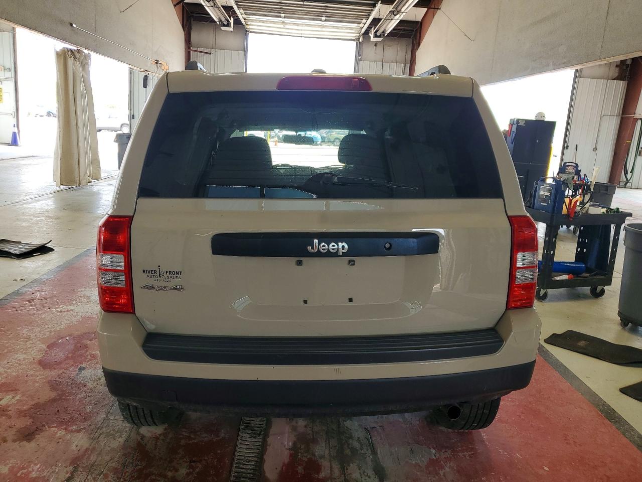 1C4NJRBB4HD210708 · 2017 JEEP PATRIOT · 6/12