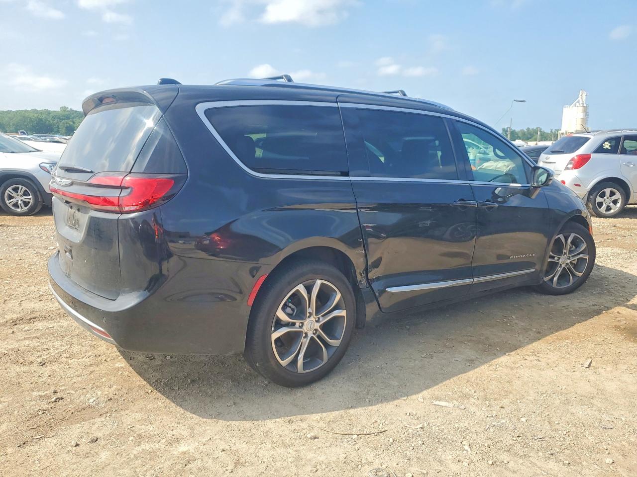 2C4RC1PG7TR190588 · 2026 CHRYSLER PACIFICA · 3/13