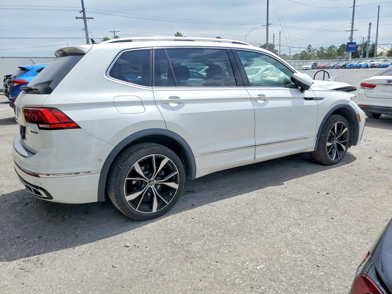 3VV4B7AX2RM054069 · 2024 VOLKSWAGEN TIGUAN · 3/14