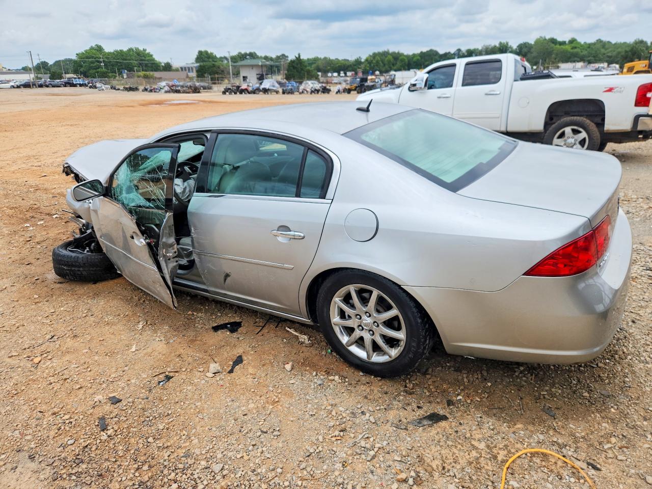 1G4HD57257U225749 · 2007 BUICK LUCERNE · 2/13