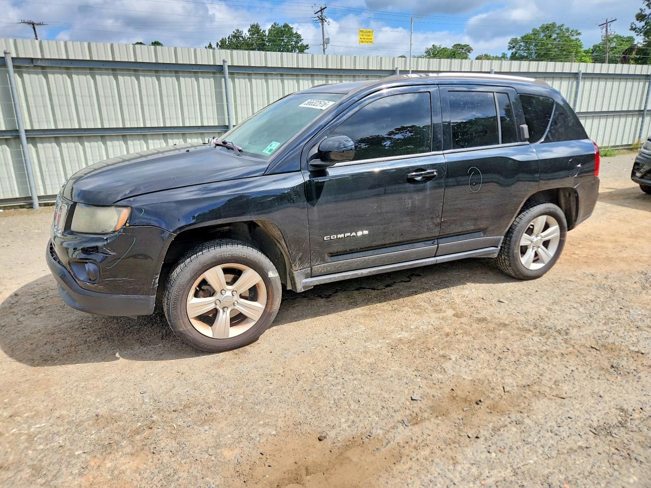 1C4NJCEA3GD599422 · 2016 JEEP COMPASS
