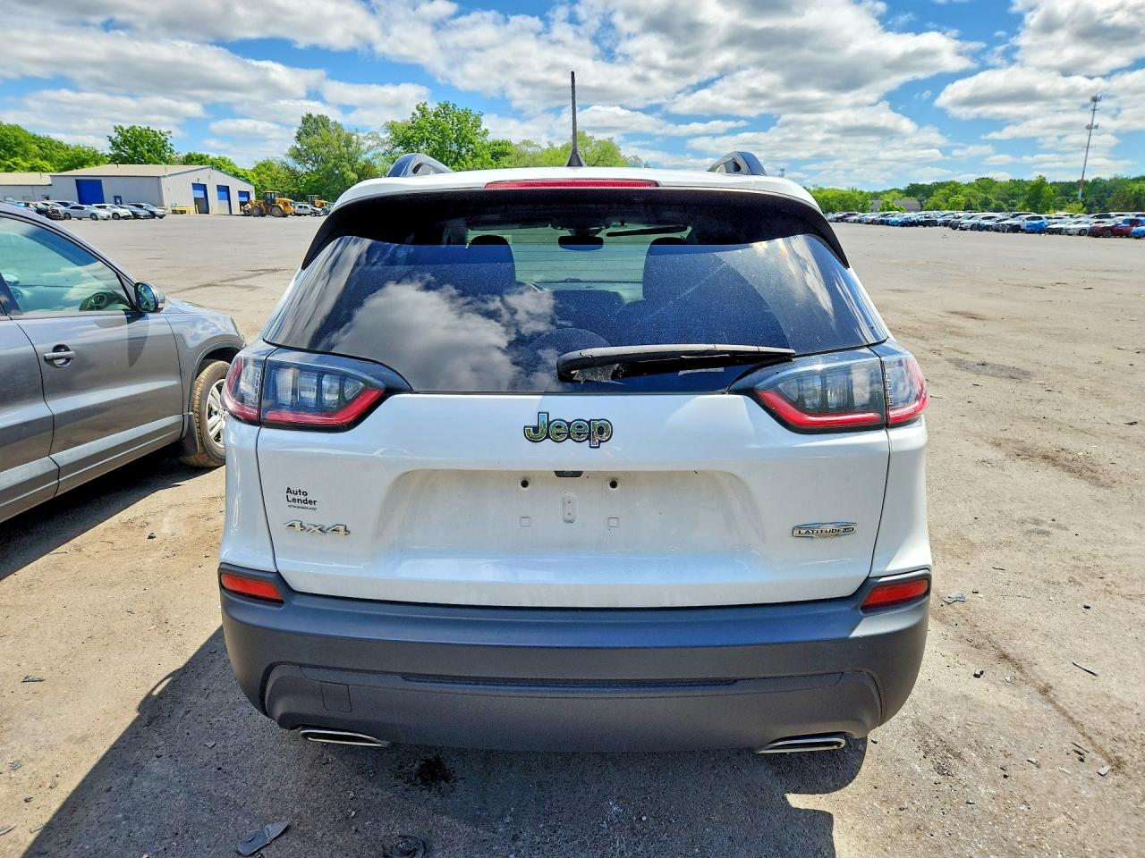 1C4PJMMX5ND510869 · 2022 JEEP CHEROKEE · 6/13