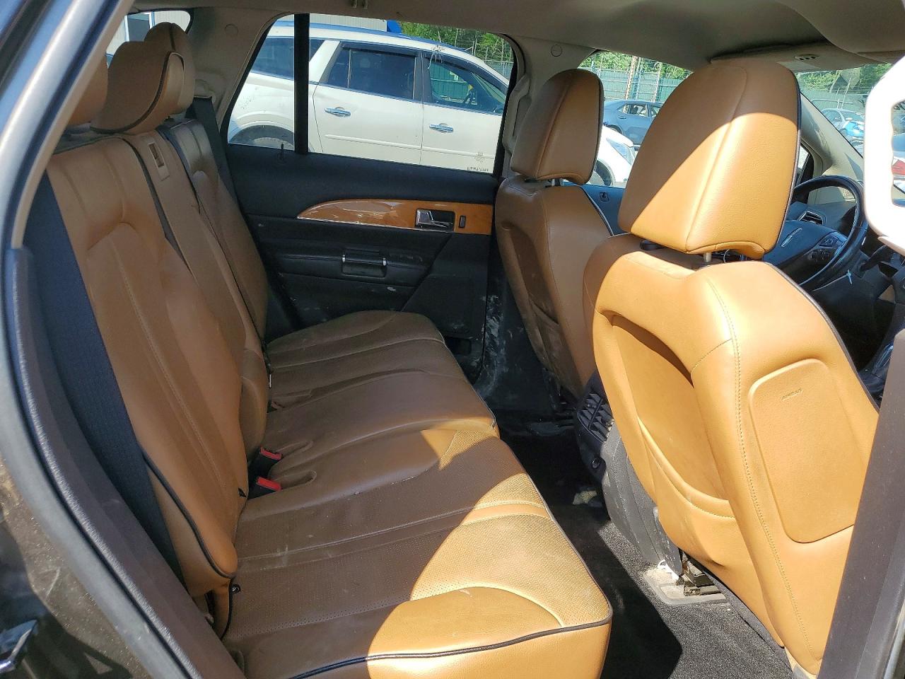 2LMDJ8JK5BBJ21539 · 2011 LINCOLN MKX · 11/13