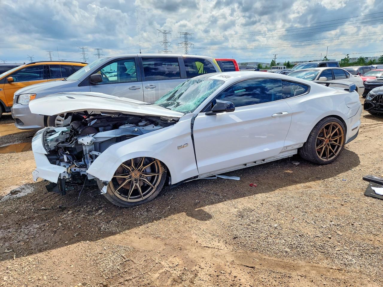 1FA6P8CF4N5137821 · 2022 FORD MUSTANG