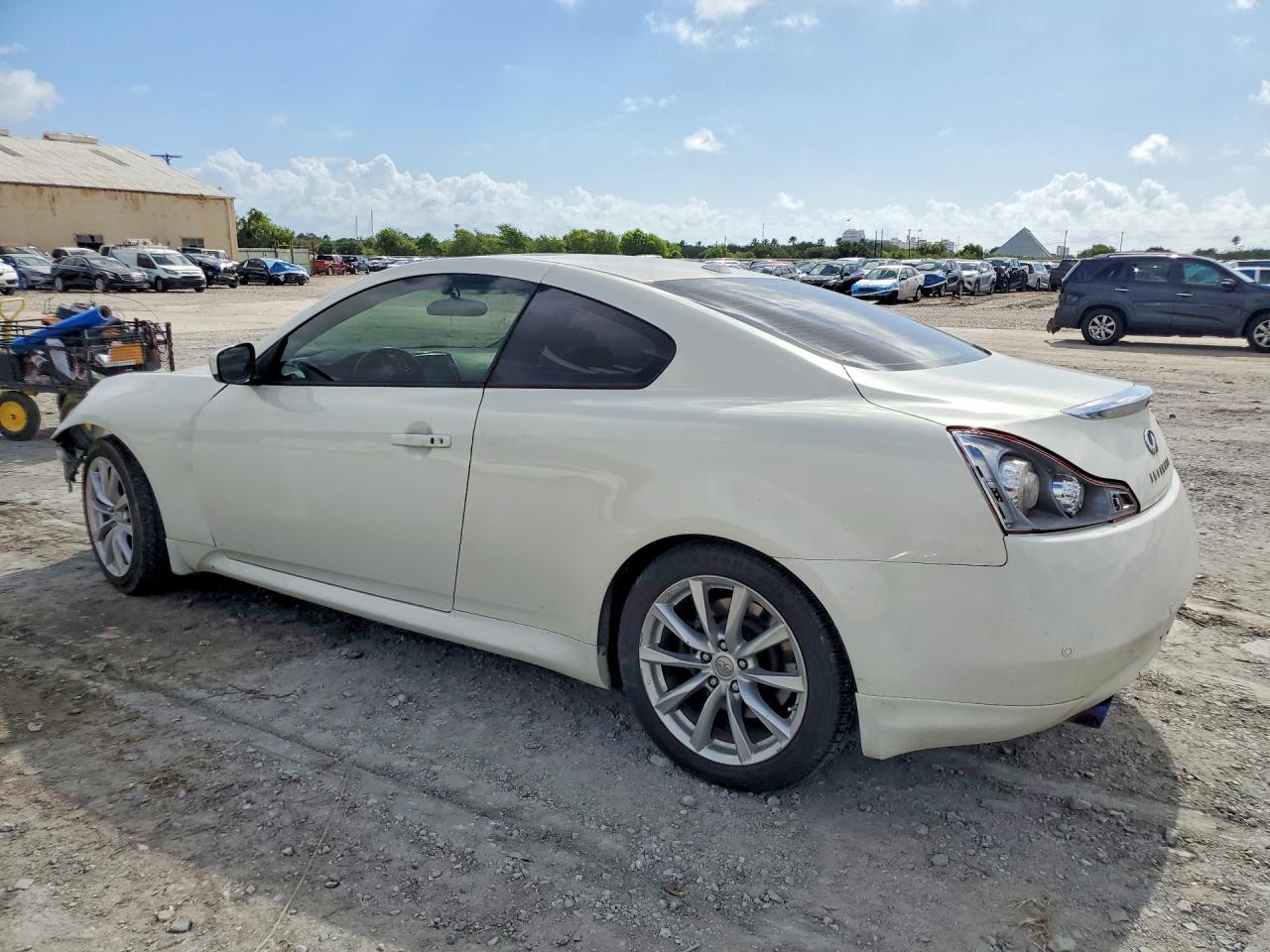 JN1CV6EK9DM922053 · 2013 INFINITI G37 COUPE · 2/13