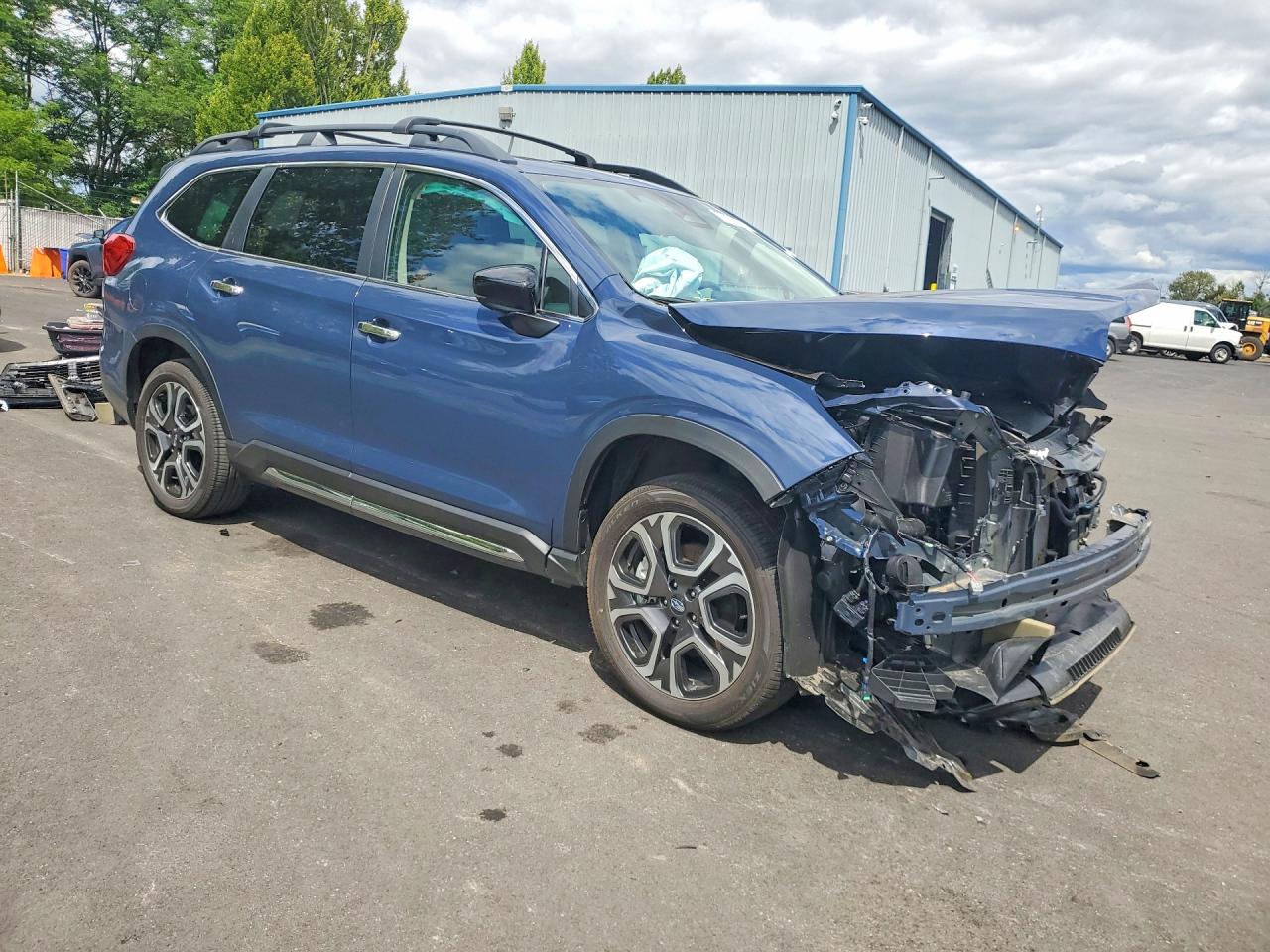 4S4WMAUD8S3441759 · 2025 SUBARU ASCENT · 4/13