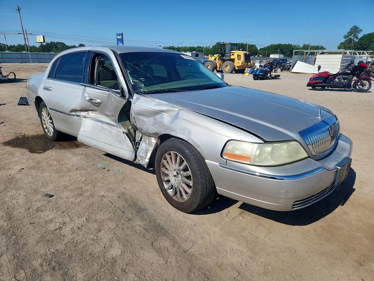 1LNHM81W85Y671803 · 2005 LINCOLN TOWN CAR · 4/11