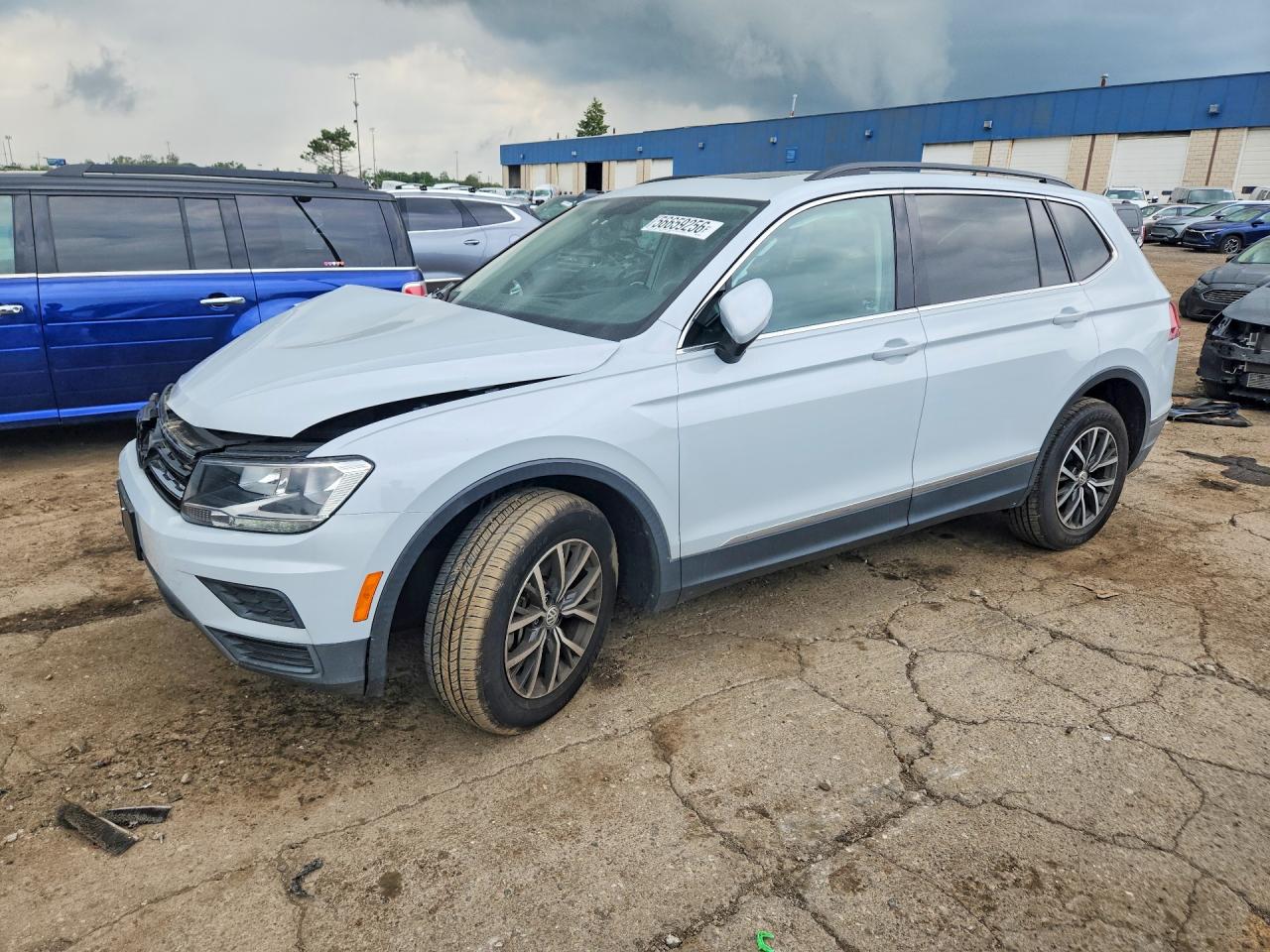3VV2B7AX5JM222184 · 2018 VOLKSWAGEN TIGUAN
