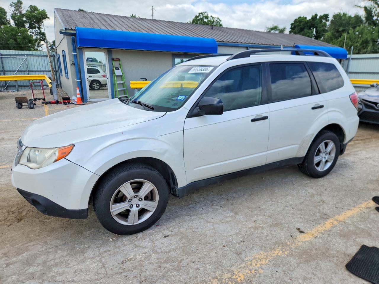 JF2SHBBCXBH765226 · 2011 SUBARU FORESTER