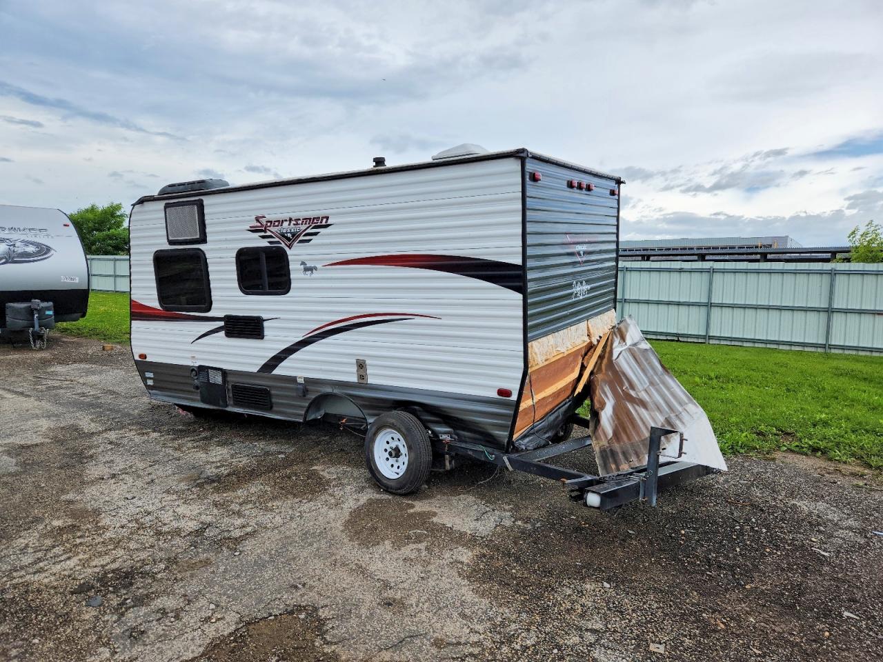 3EZTK1618H4044893 · 2017 KZ RV SPORTSMEN · 4/10