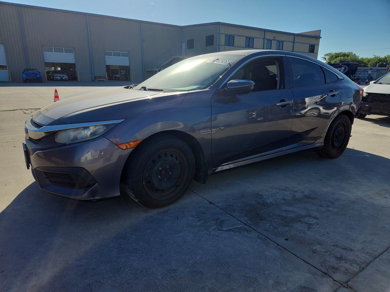 19XFC2F58GE239636 · 2016 HONDA CIVIC