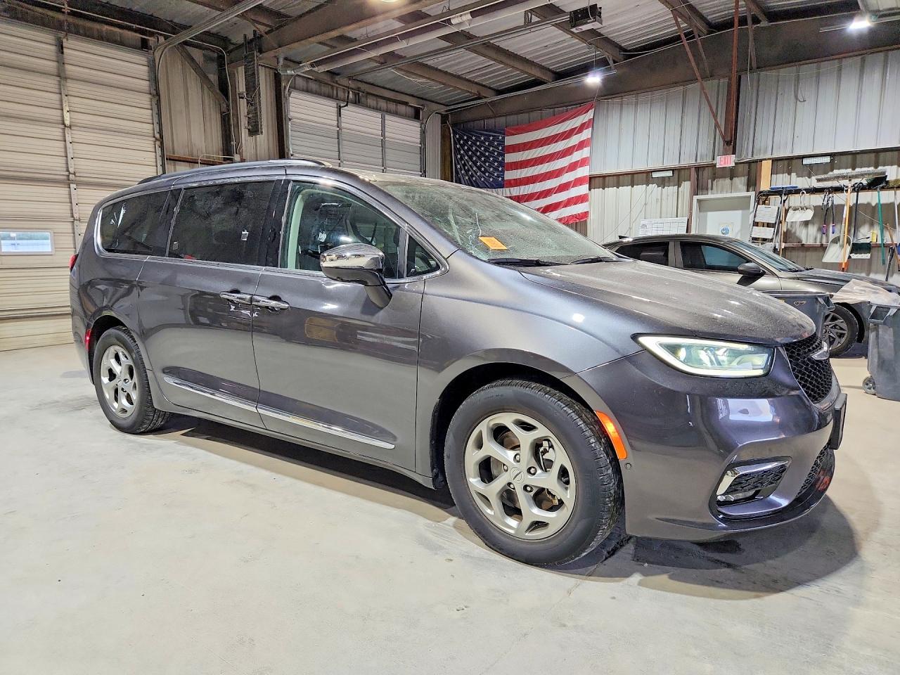 2C4RC1GG8PR575020 · 2023 CHRYSLER PACIFICA · 4/13