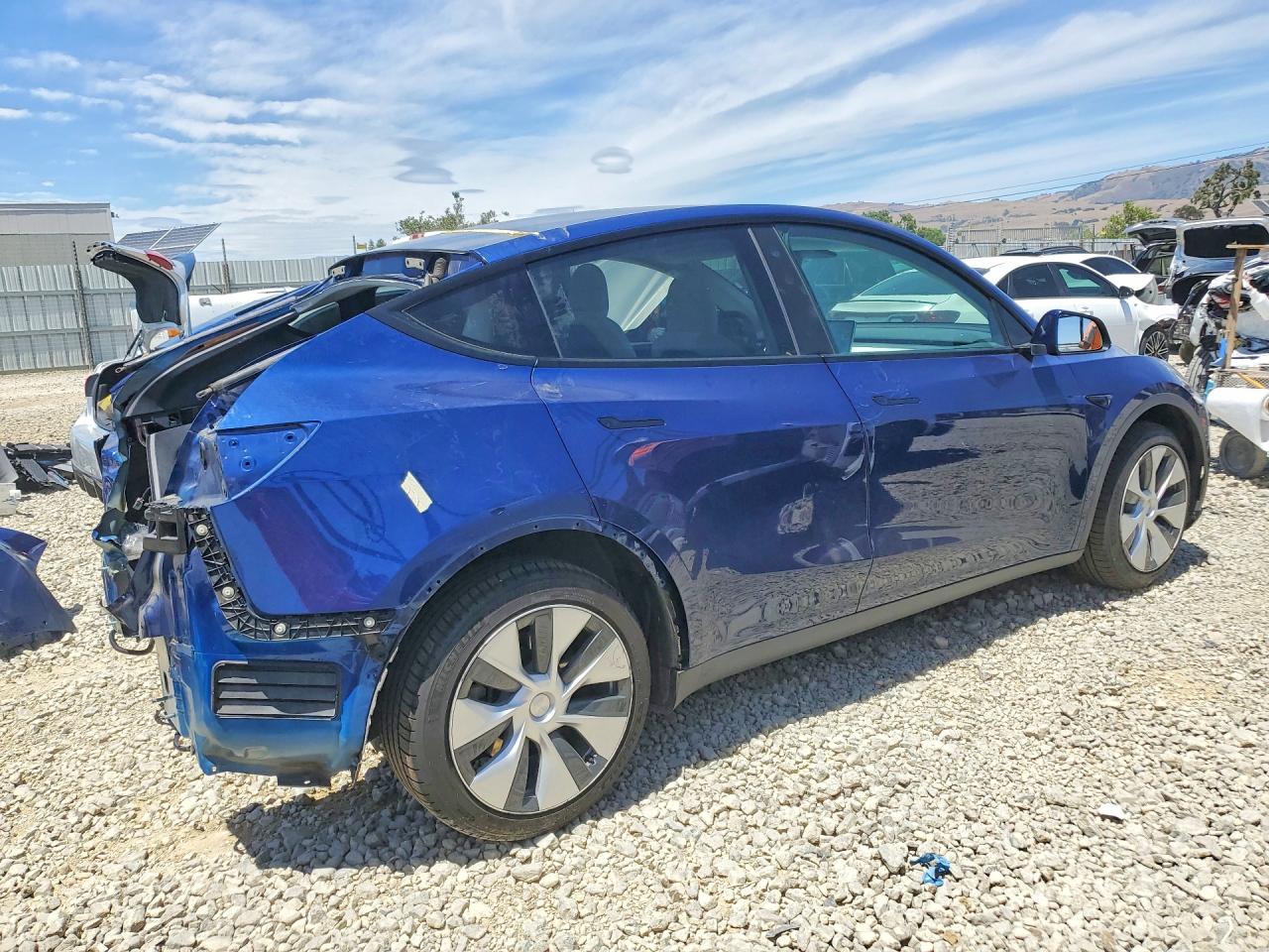 7SAYGDEE0NF312440 · 2022 TESLA MODEL Y · 3/14
