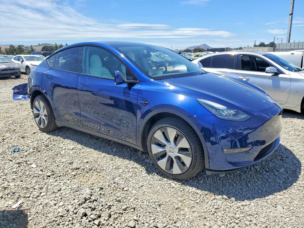 7SAYGDEE0NF312440 · 2022 TESLA MODEL Y · 4/14
