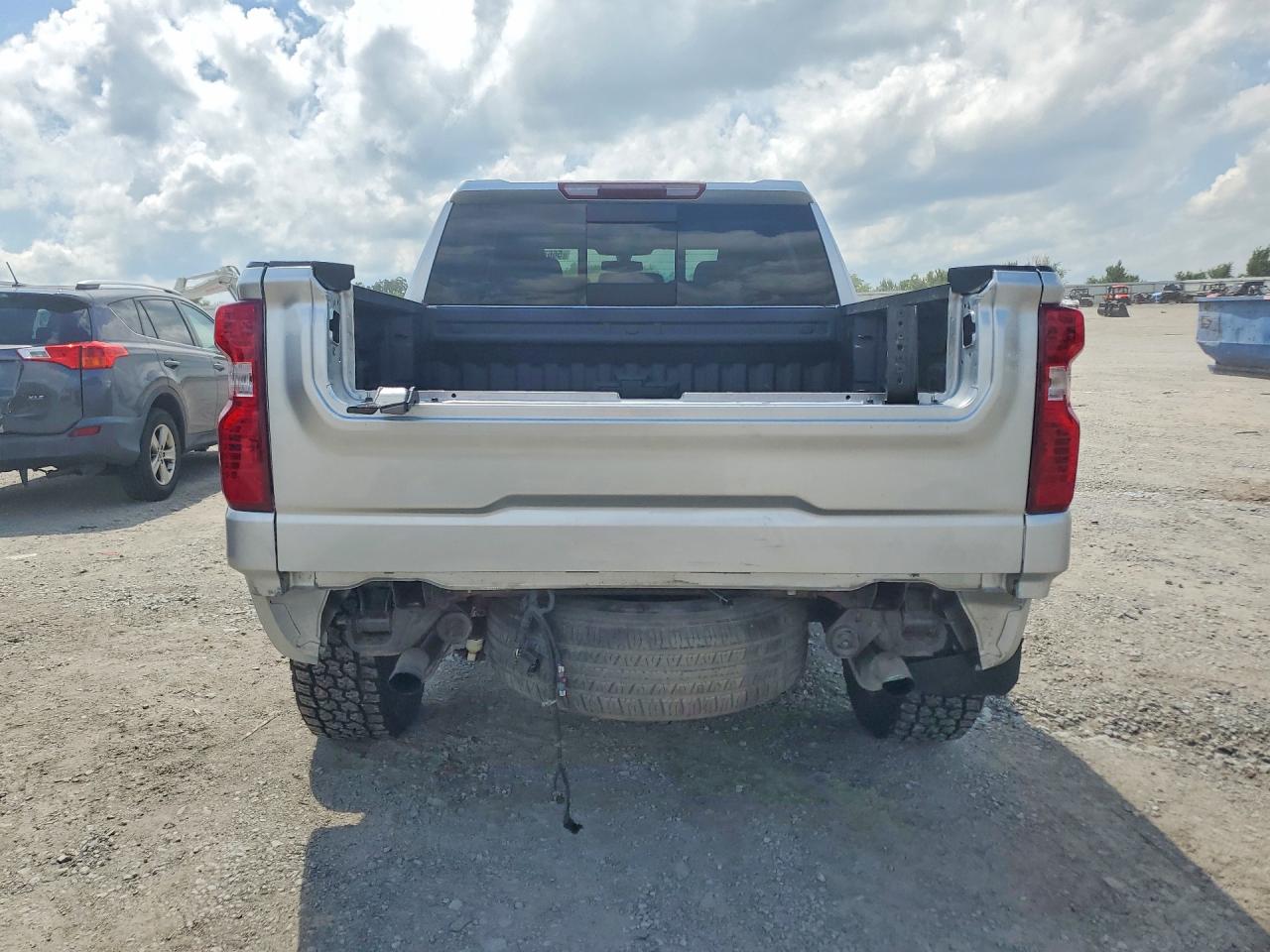 3GCUYDED4NG126703 · 2022 CHEVROLET SILVERADO LTD · 6/13