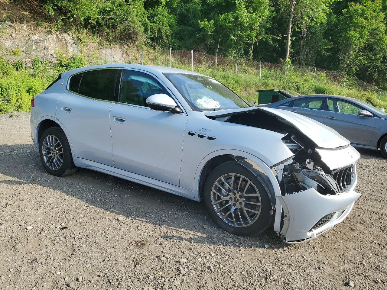 ZN6PMDAA0R7450283 · 2024 MASERATI GRECALE · 4/12
