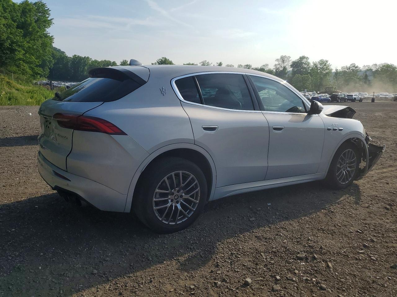 ZN6PMDAA0R7450283 · 2024 MASERATI GRECALE · 3/12