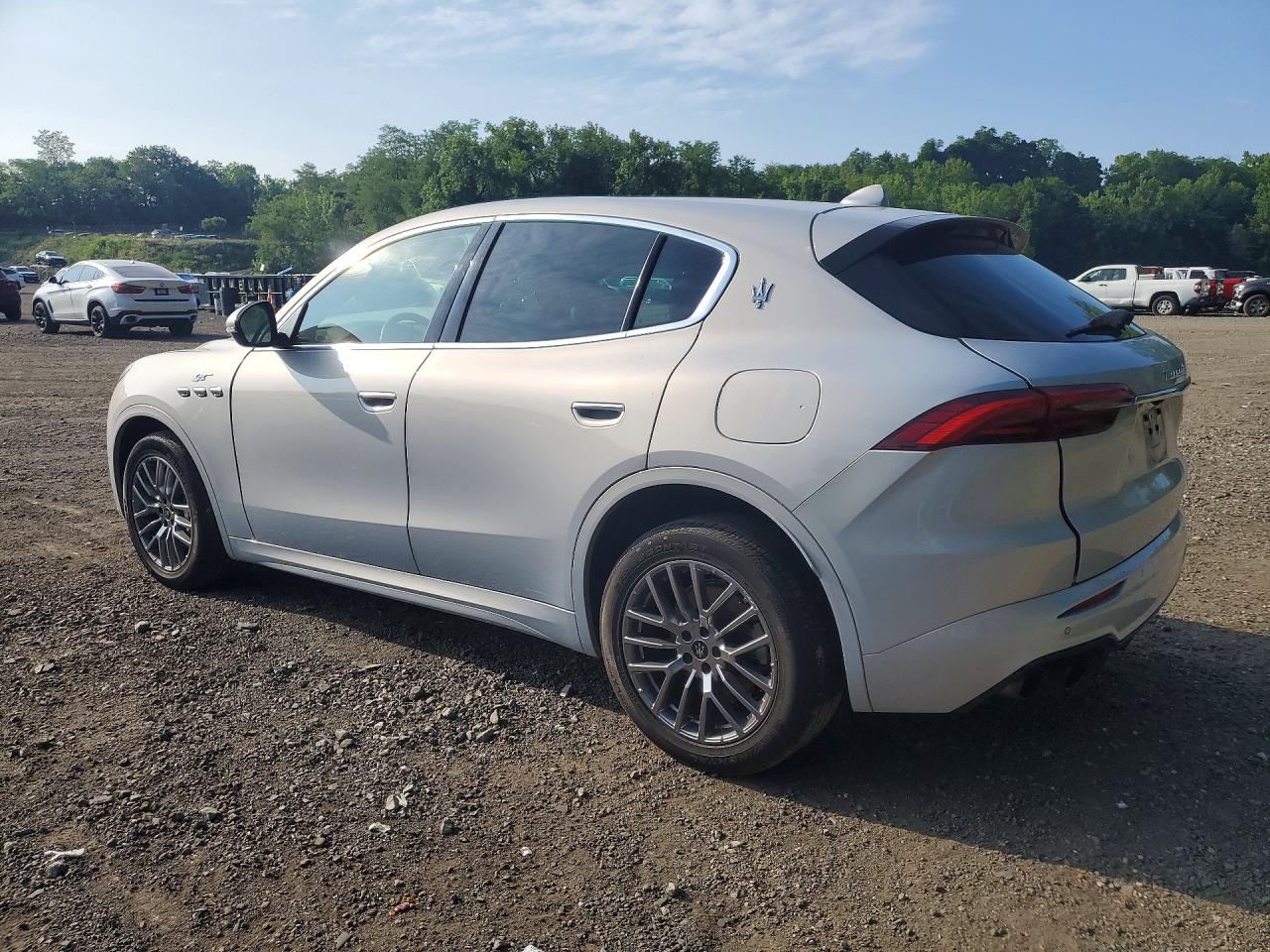 ZN6PMDAA0R7450283 · 2024 MASERATI GRECALE · 2/12