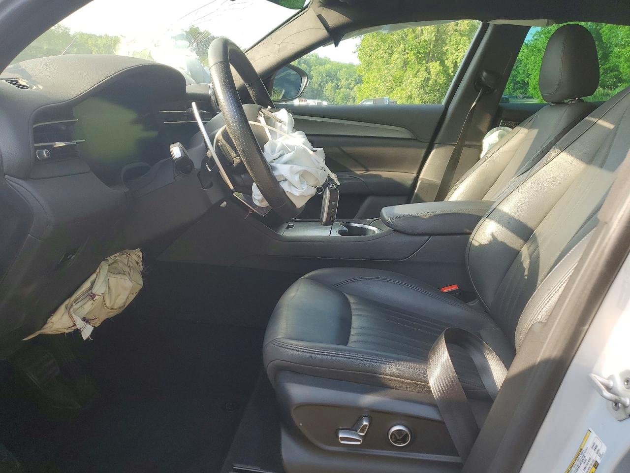ZN6PMDAA0R7450283 · 2024 MASERATI GRECALE · 7/12
