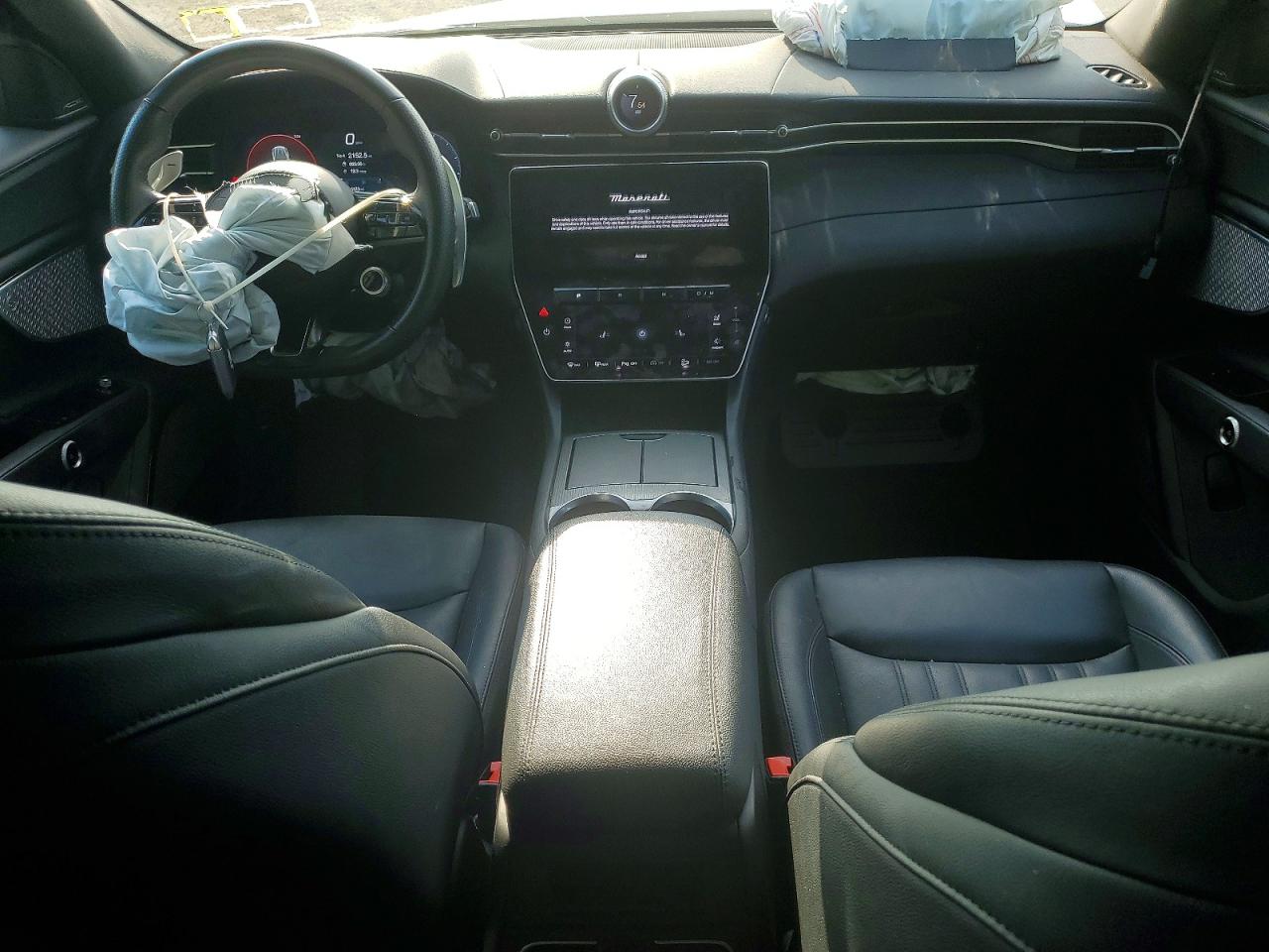 ZN6PMDAA0R7450283 · 2024 MASERATI GRECALE · 8/12