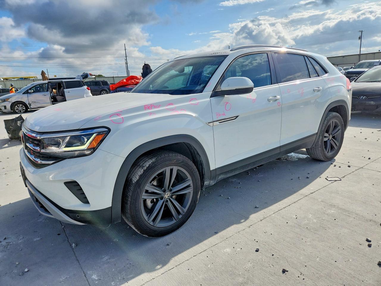 1V2KC2CA3MC233387 · 2021 VOLKSWAGEN ATLAS CROSS SPORT