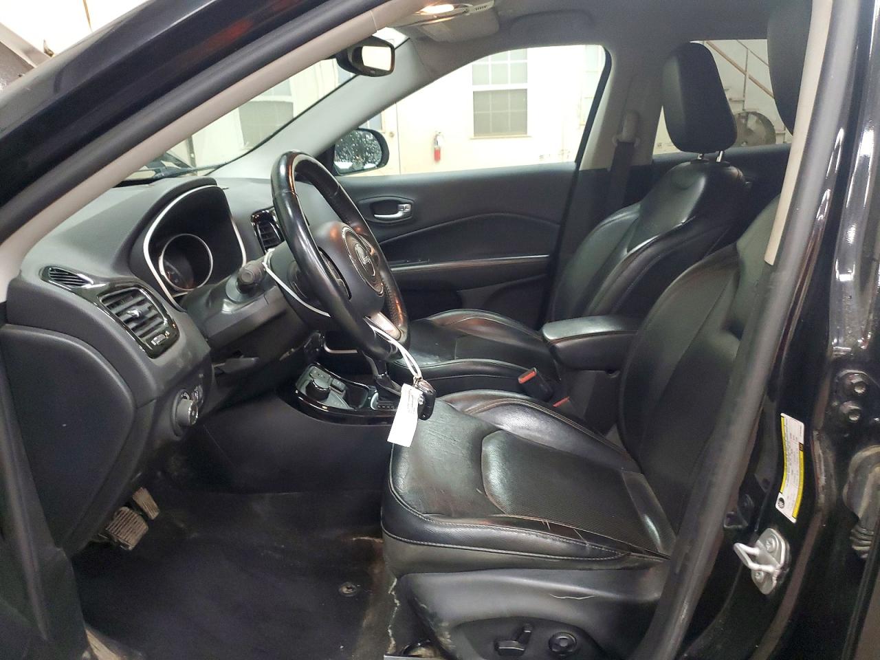 3C4NJDCB9JT434302 · 2018 JEEP COMPASS · 7/14