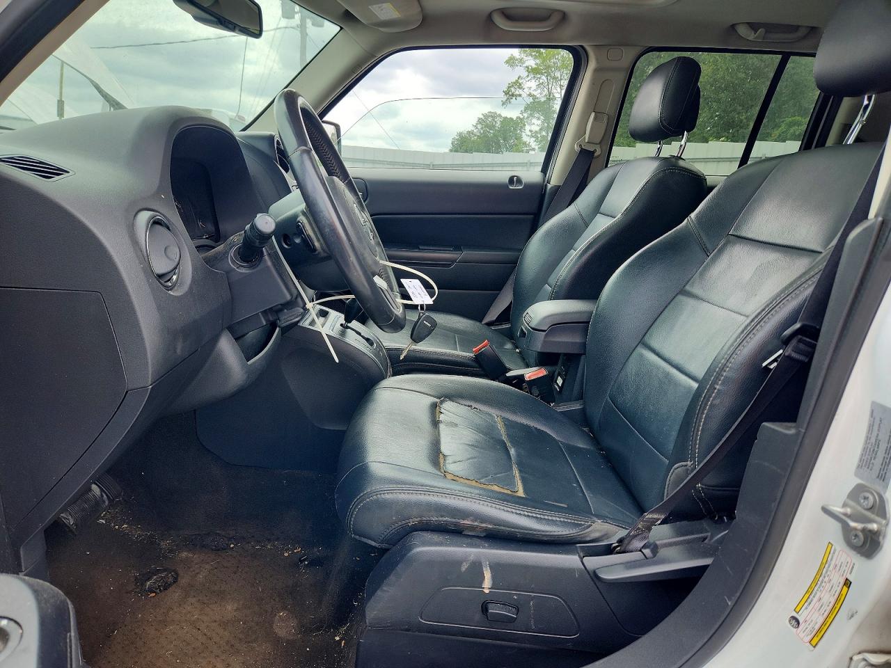 1C4NJRFB5HD205818 · 2017 JEEP PATRIOT · 7/13