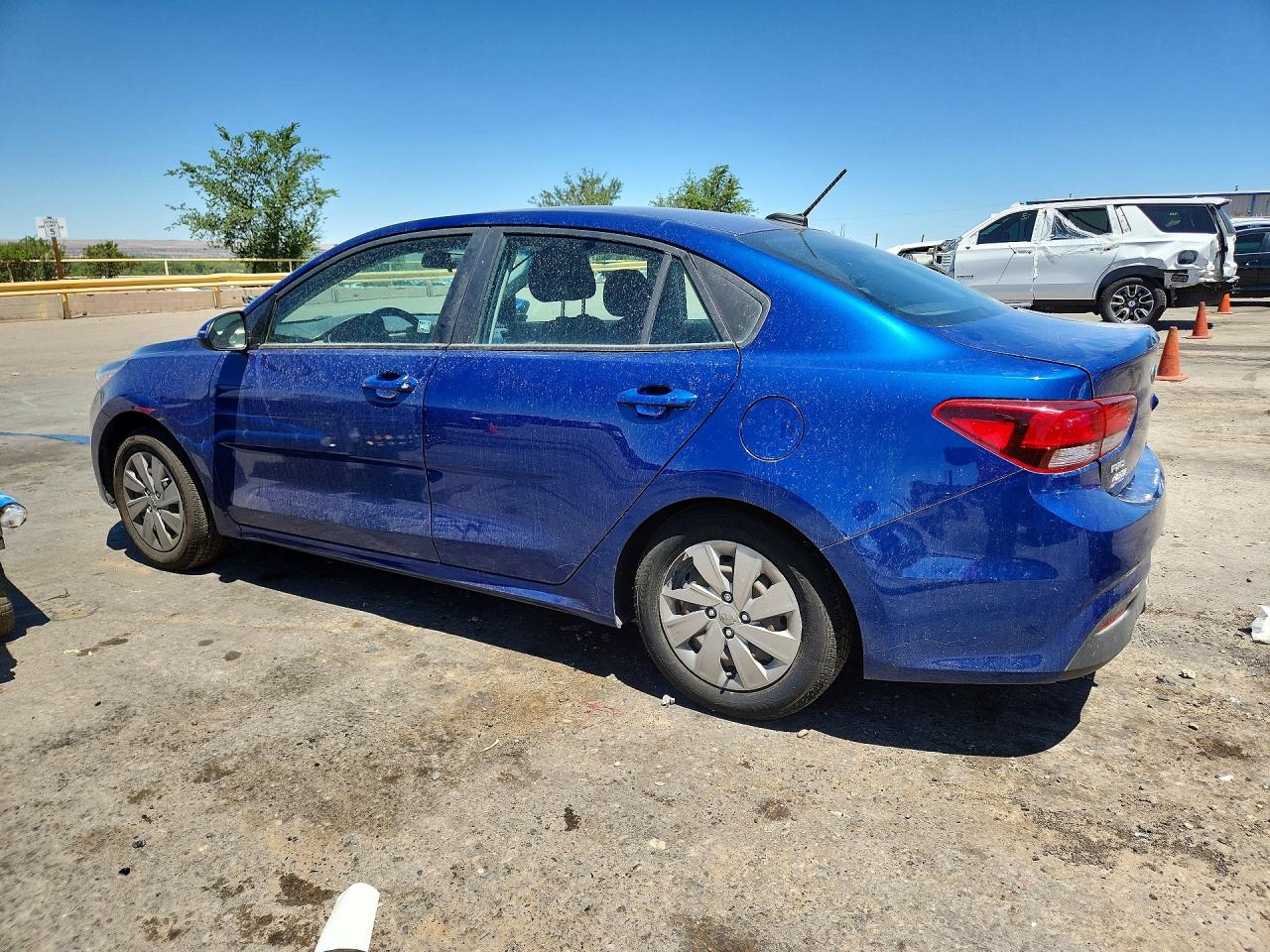 3KPA24AD4LE293808 · 2020 KIA RIO · 2/12