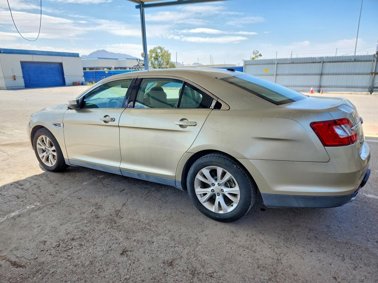 1FAHP2EWXAG169447 · 2010 FORD TAURUS · 2/12