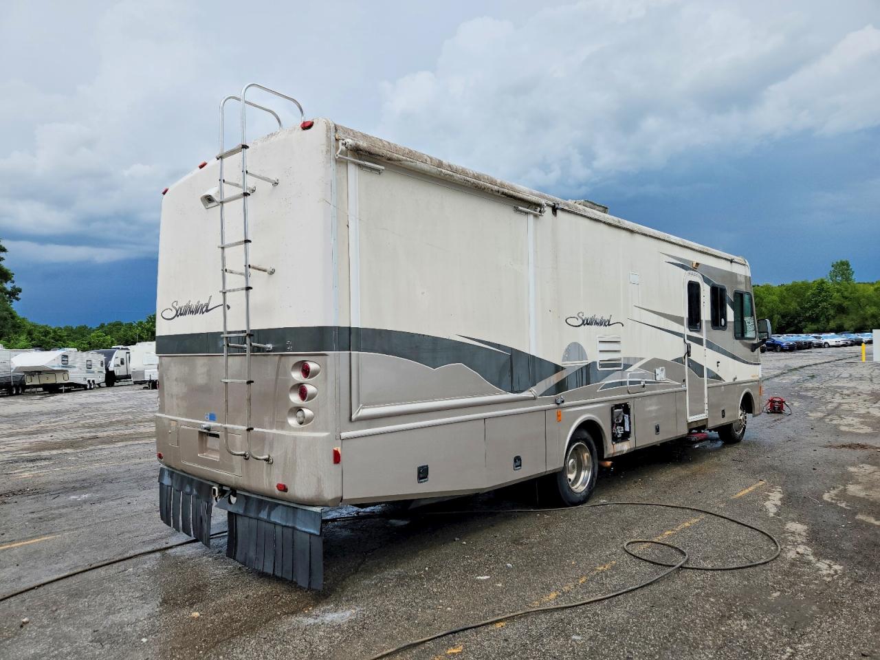 1FCNF53S520A01906 · 2002 FORD F550 · 4/10