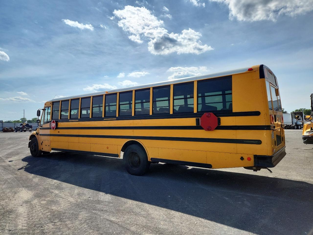 4UZABRDT0DCFA7891 · 2013 THOMAS SAF-T-LINER C2 · 3/10
