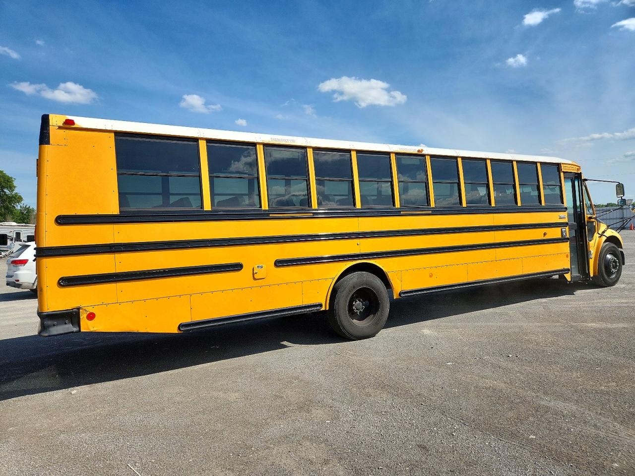 4UZABRDT0DCFA7891 · 2013 THOMAS SAF-T-LINER C2 · 4/10