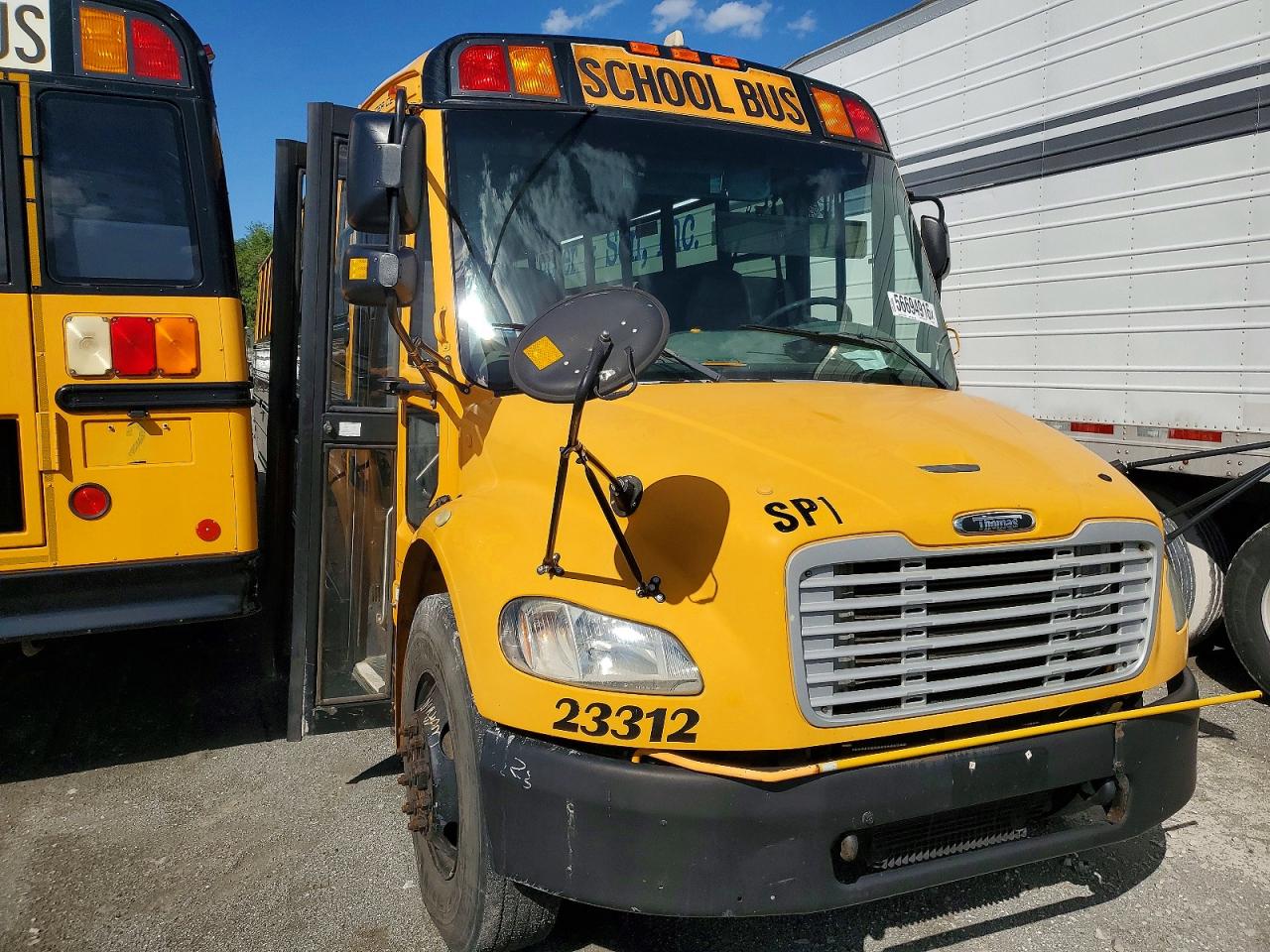 4UZABRDT4DCFA7893 · 2013 THOMAS SAF-T-LINER C2