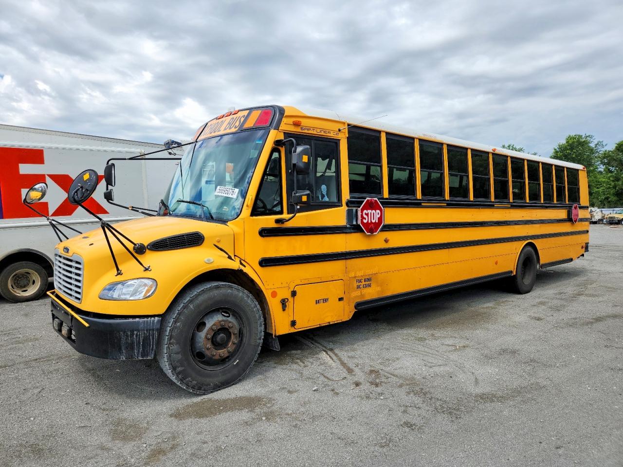 4UZABRDT5DCFA7899 · 2013 THOMAS SAF-T-LINER C2 · 2/10