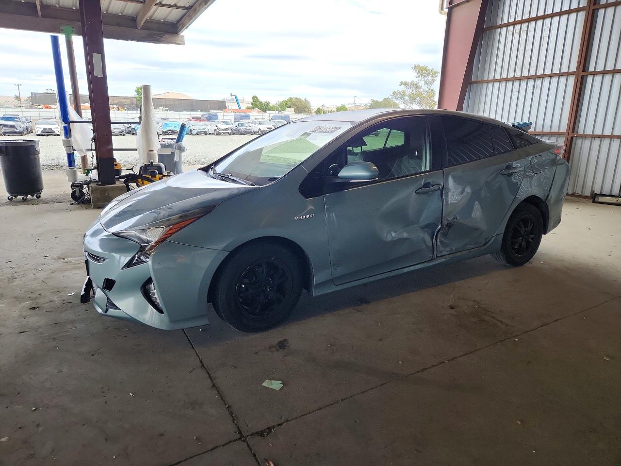 JTDKARFU5G3504198 · 2016 TOYOTA PRIUS