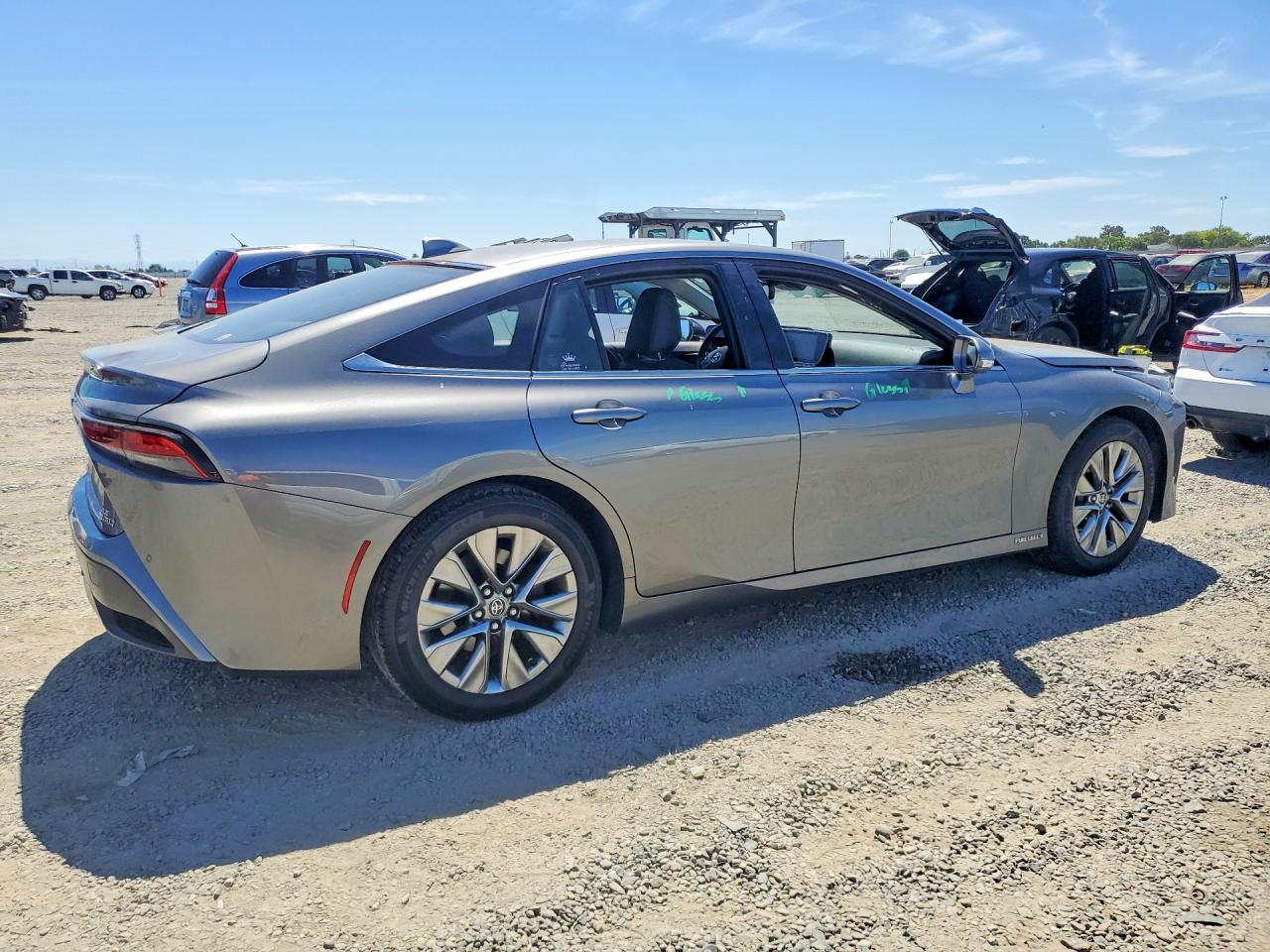 JTDAAAAA8MA003663 · 2021 TOYOTA MIRAI · 3/12