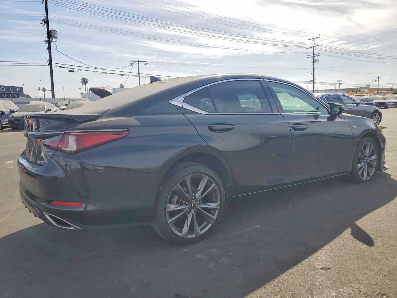 58AGZ1B13MU110933 · 2021 LEXUS ES 350 · 3/13