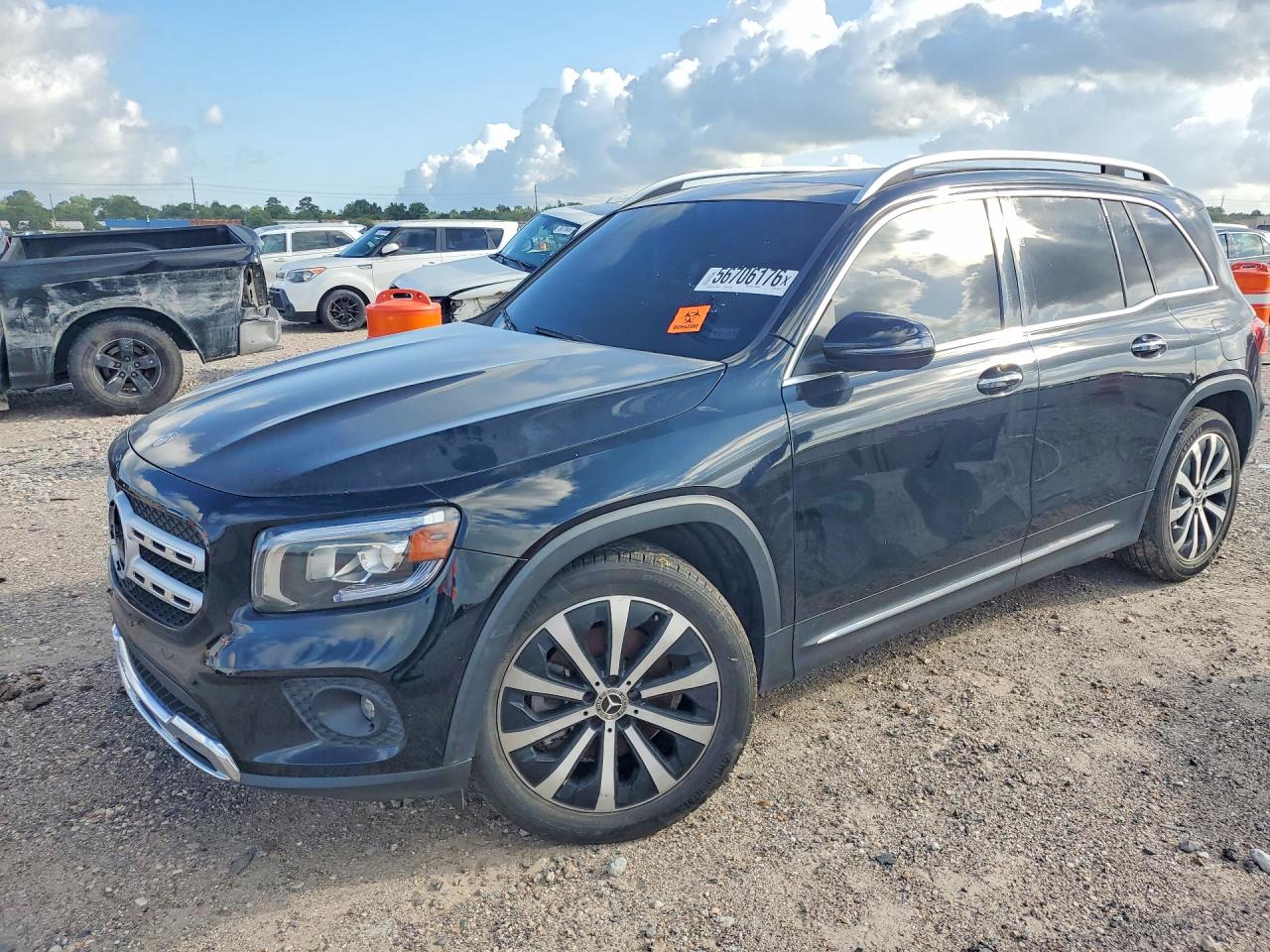 W1N4M4HB4LW051241 · 2020 MERCEDES-BENZ GLB