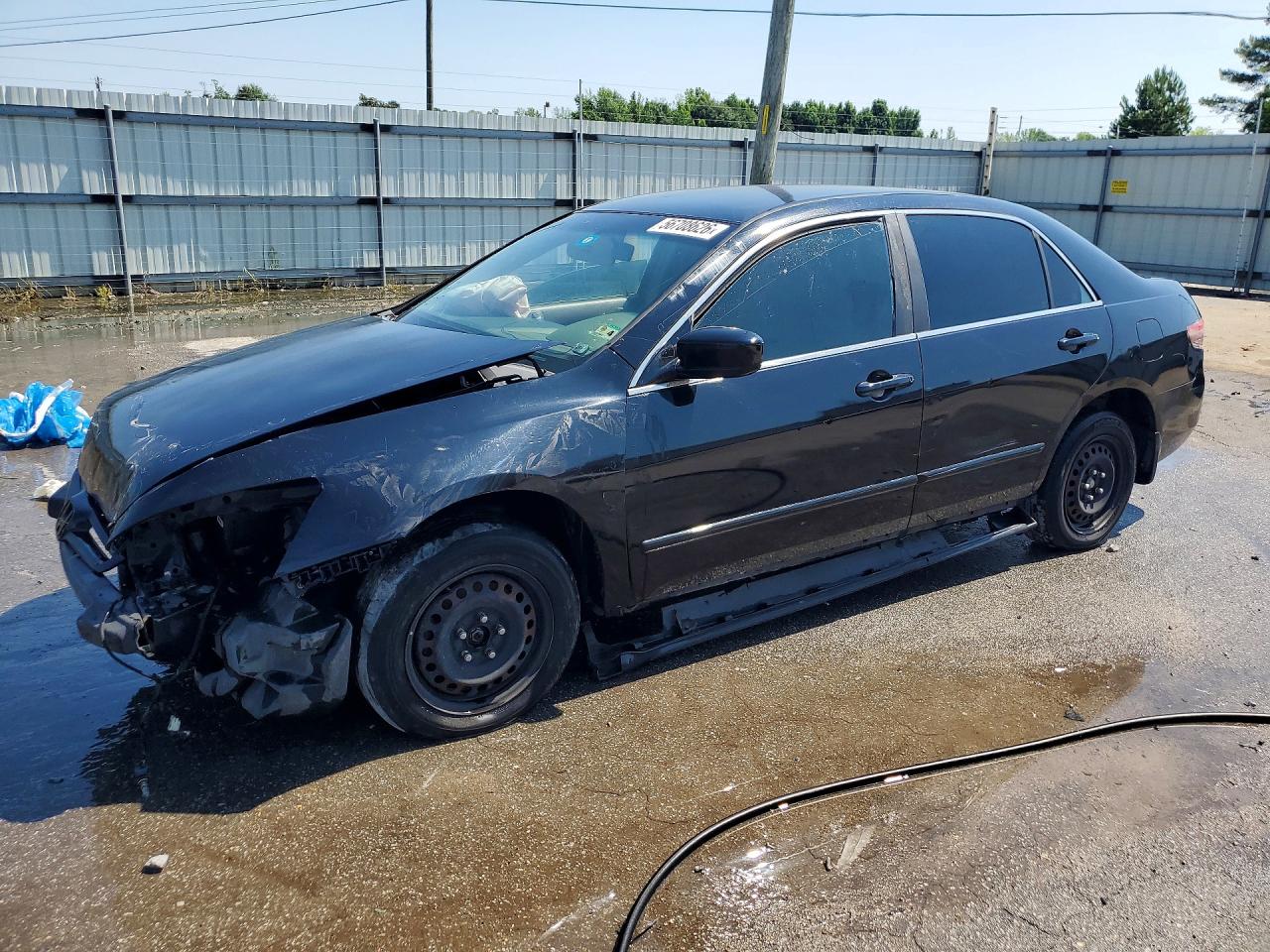 1HGCM56405L001682 · 2005 HONDA ACCORD